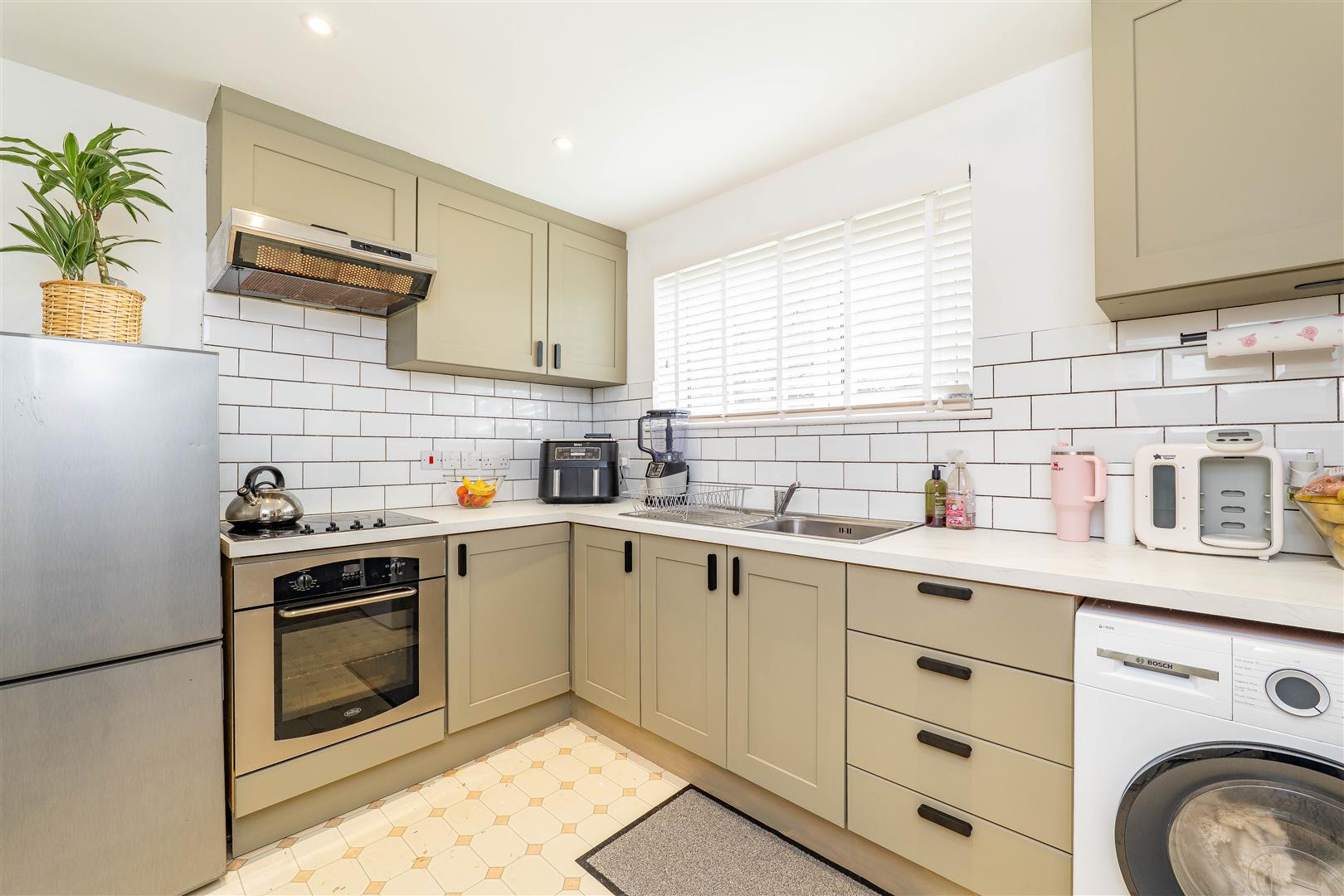 2 bed property in Bleasdale Street East, Preston